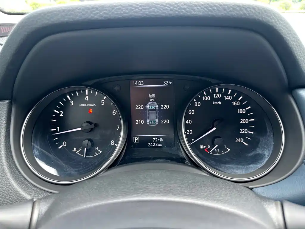 Nissan Qashqai — миниатюра 14