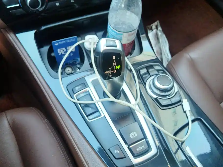 BMW 5 Series — миниатюра 16