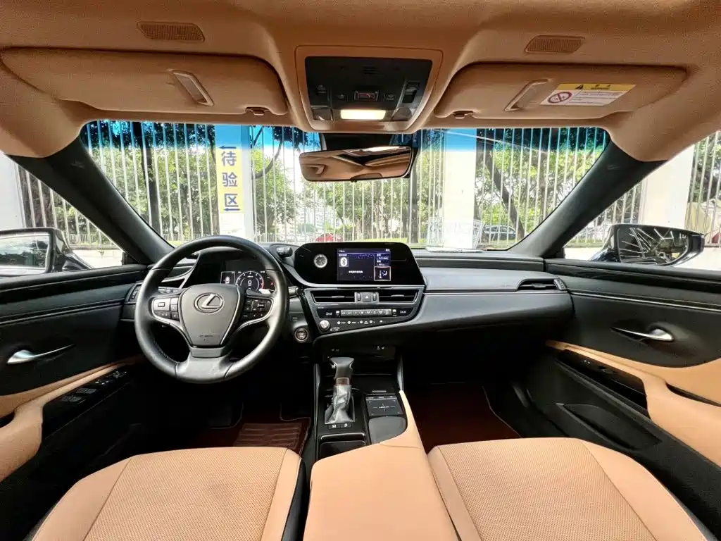 Lexus ES — миниатюра 5