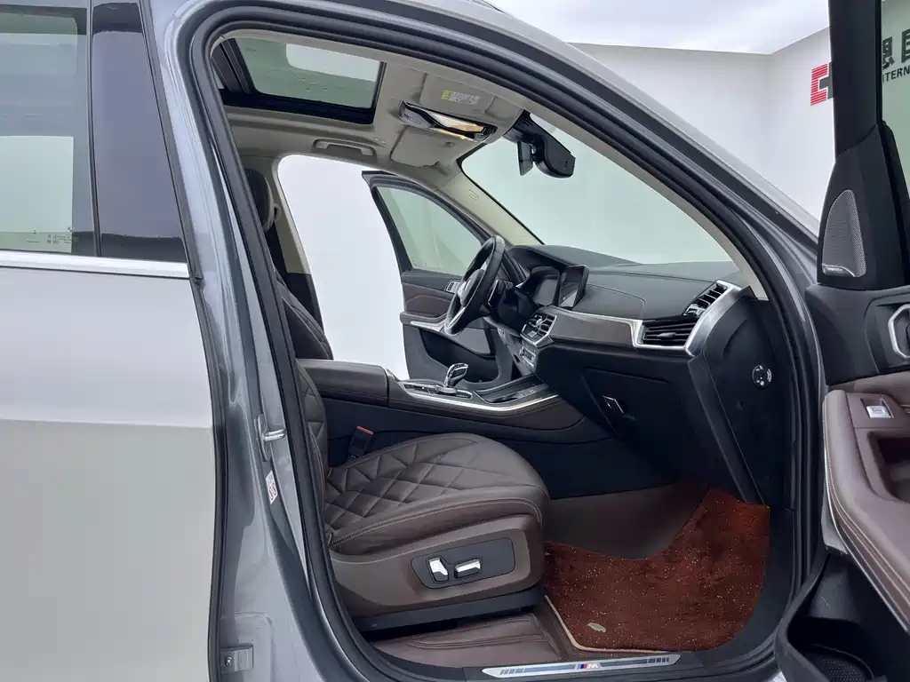BMW X5 — миниатюра 11