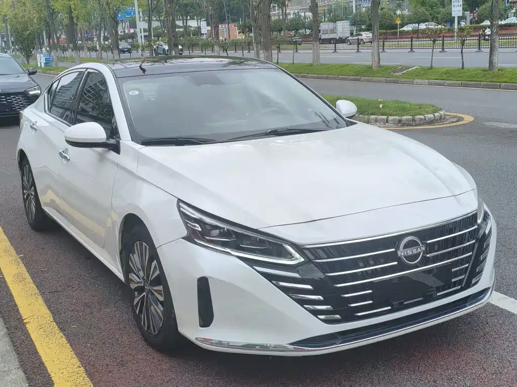 Nissan Teana — миниатюра 3