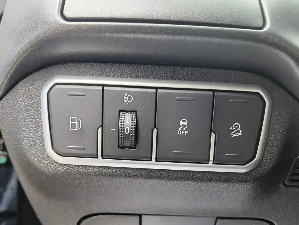 TANK TANK 300 NEW ENERGY