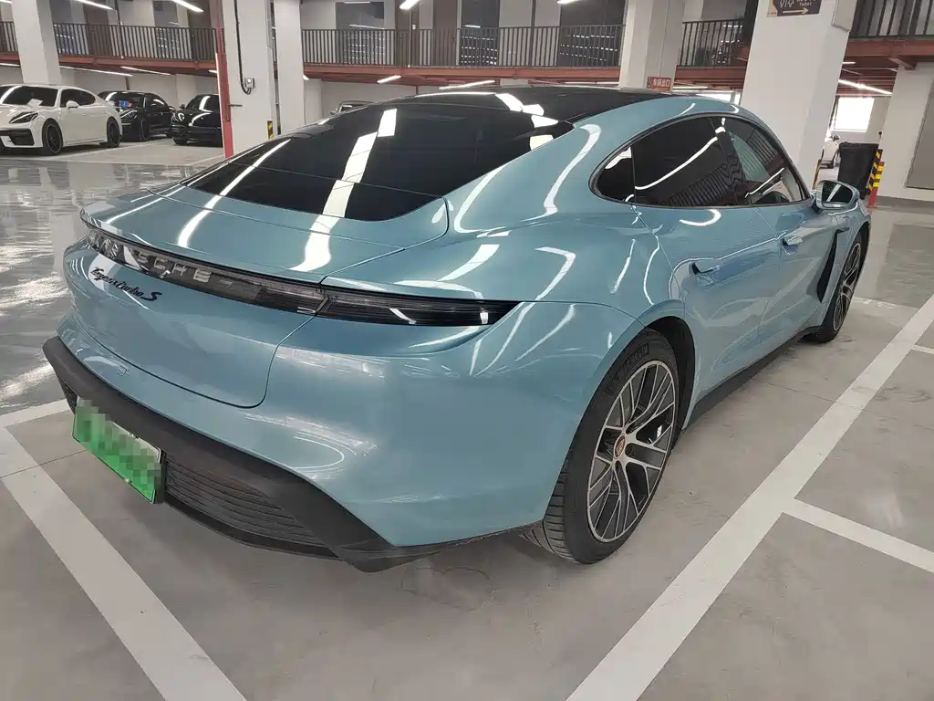 Porsche Taycan — миниатюра 13