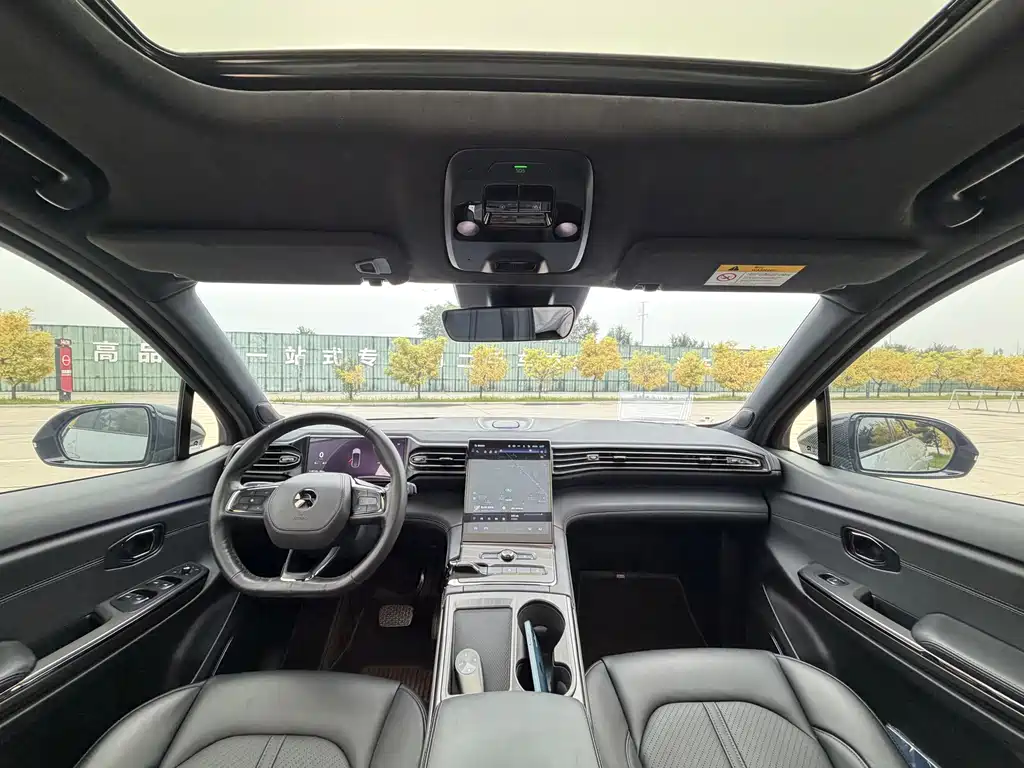 NIO ES6 — миниатюра 15