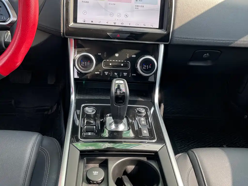 Jaguar XEL — миниатюра 11