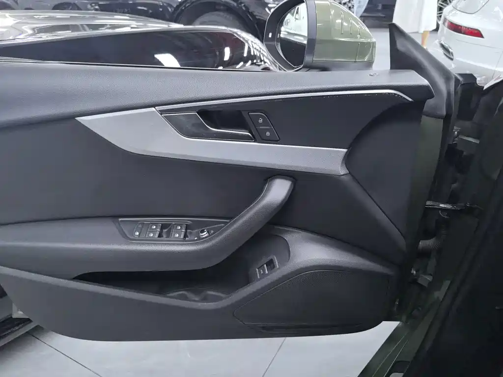 Audi A5 (Import) — миниатюра 5