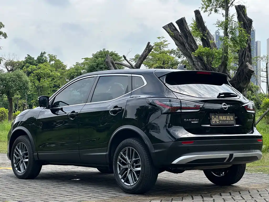Nissan Qashqai — миниатюра 4