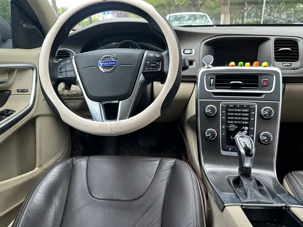Volvo S60 — миниатюра 10