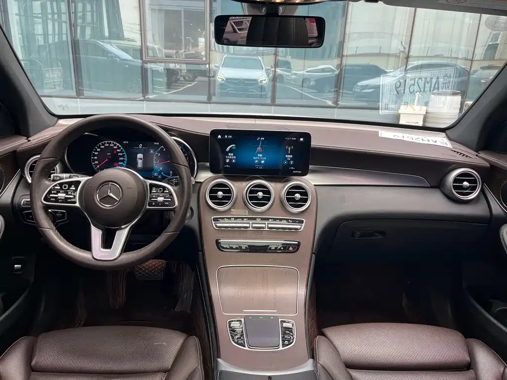 Mercedes-Benz GLC — миниатюра 5