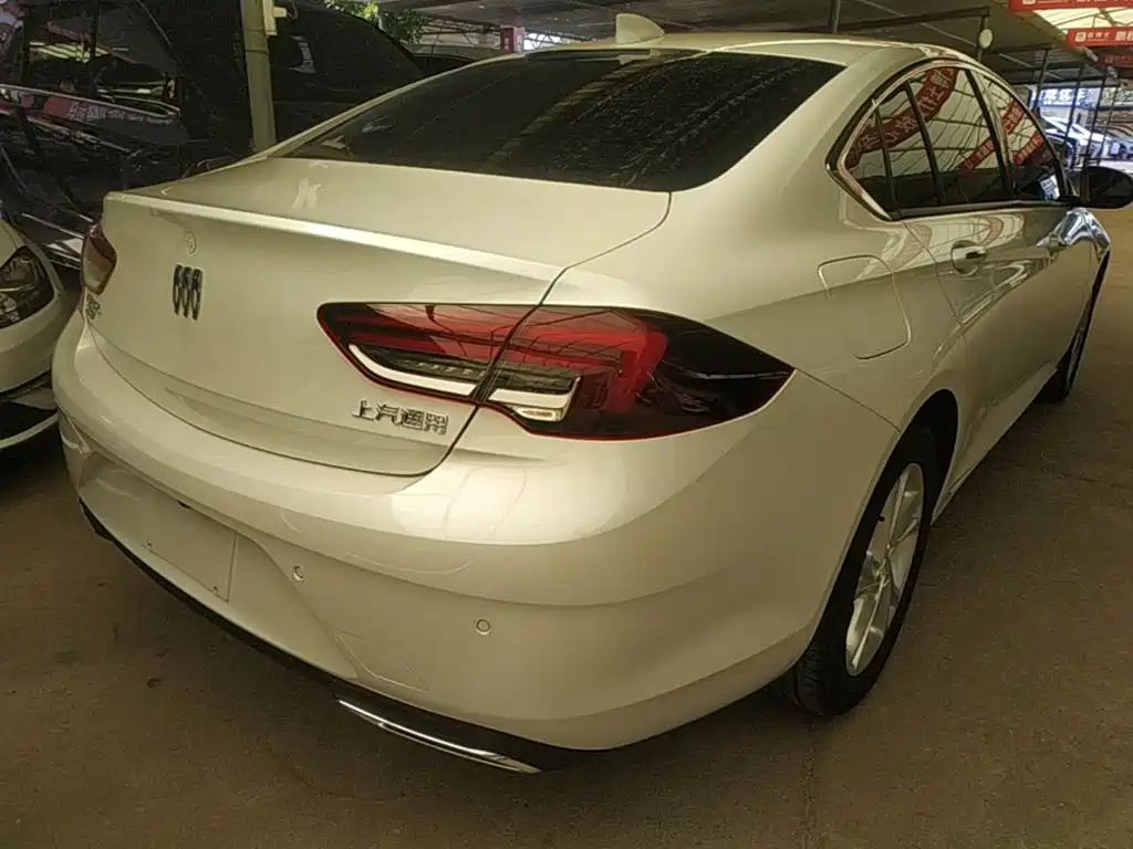 Buick Regal — миниатюра 7