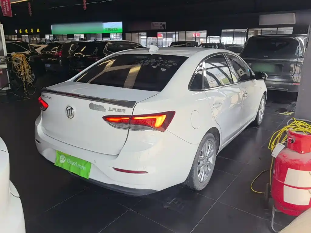 Buick Excelle — миниатюра 7