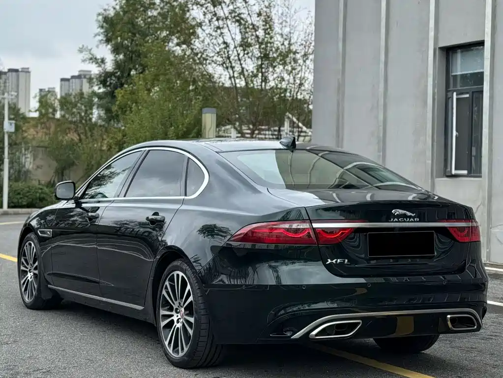 Jaguar XFL — фотографии объявления, Фото 17