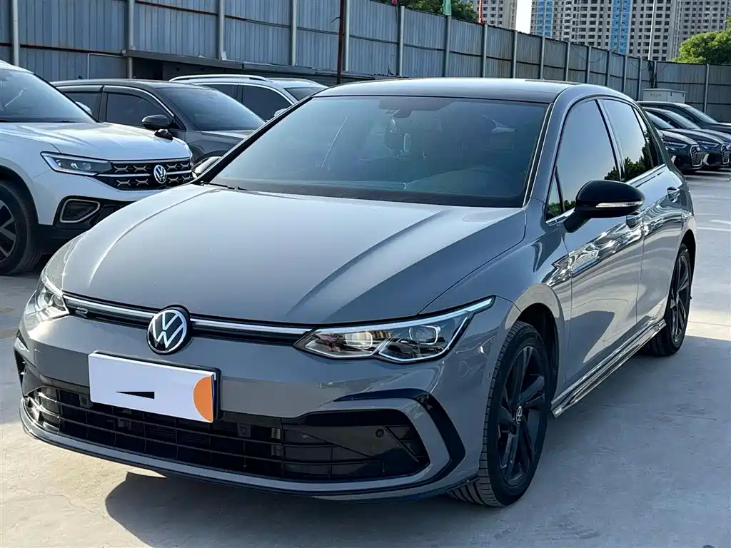 Купить Volkswagen Golf