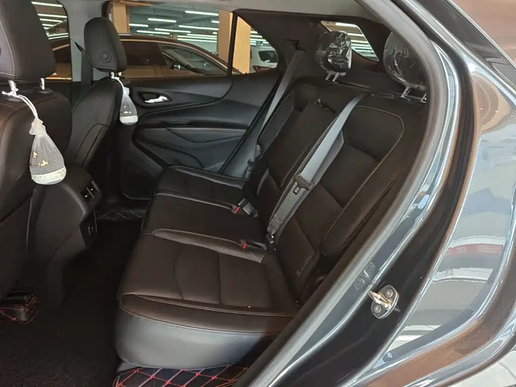 Chevrolet Equinox — миниатюра 17