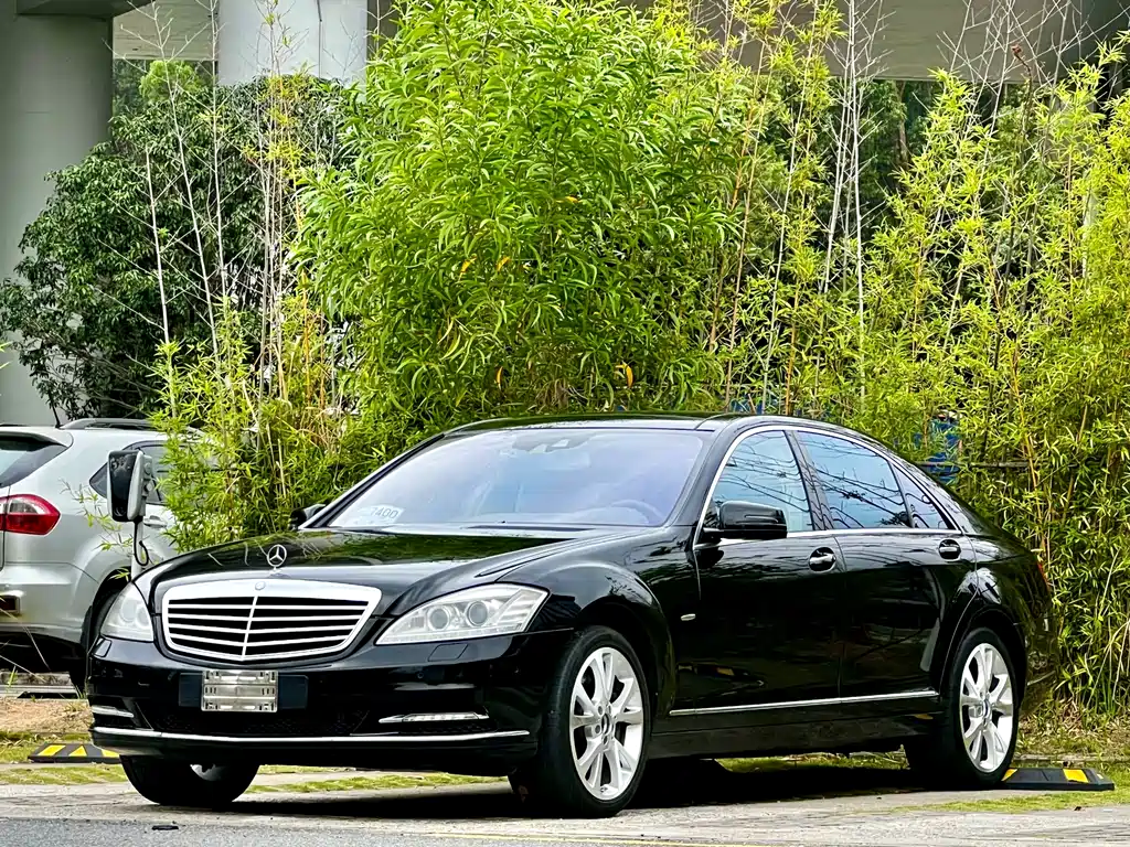 Mercedes-Benz S-Class 2013