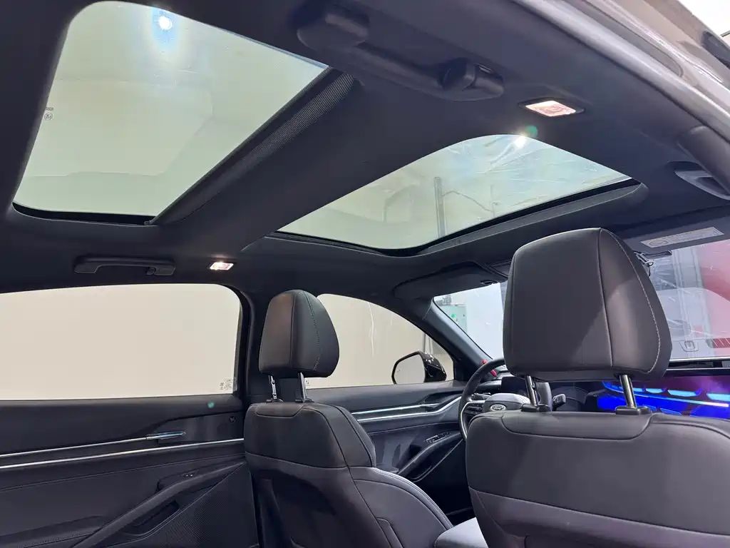 Ford Mondeo — миниатюра 14