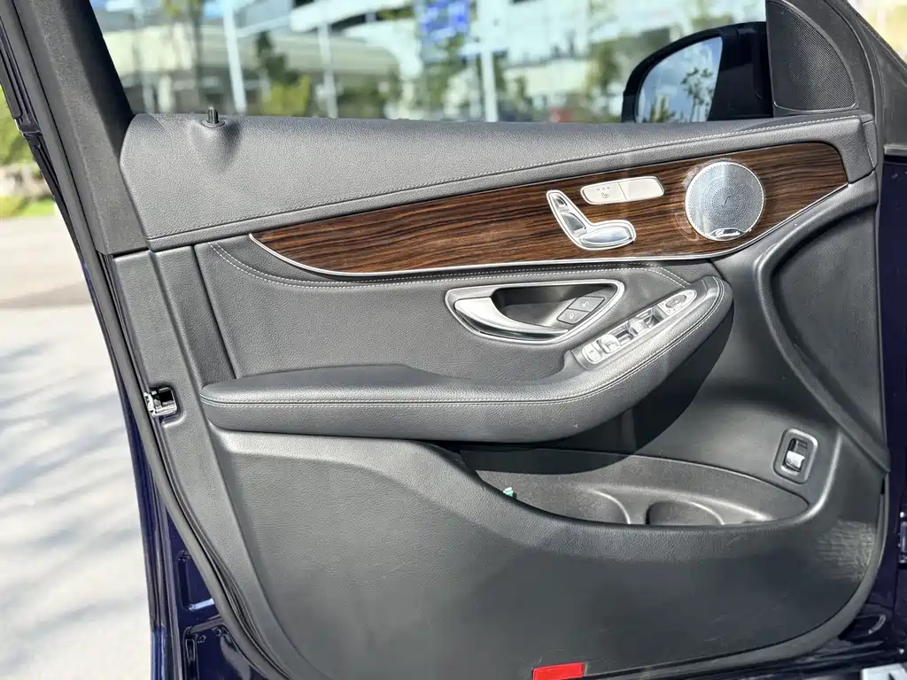 Mercedes-Benz GLC — миниатюра 20