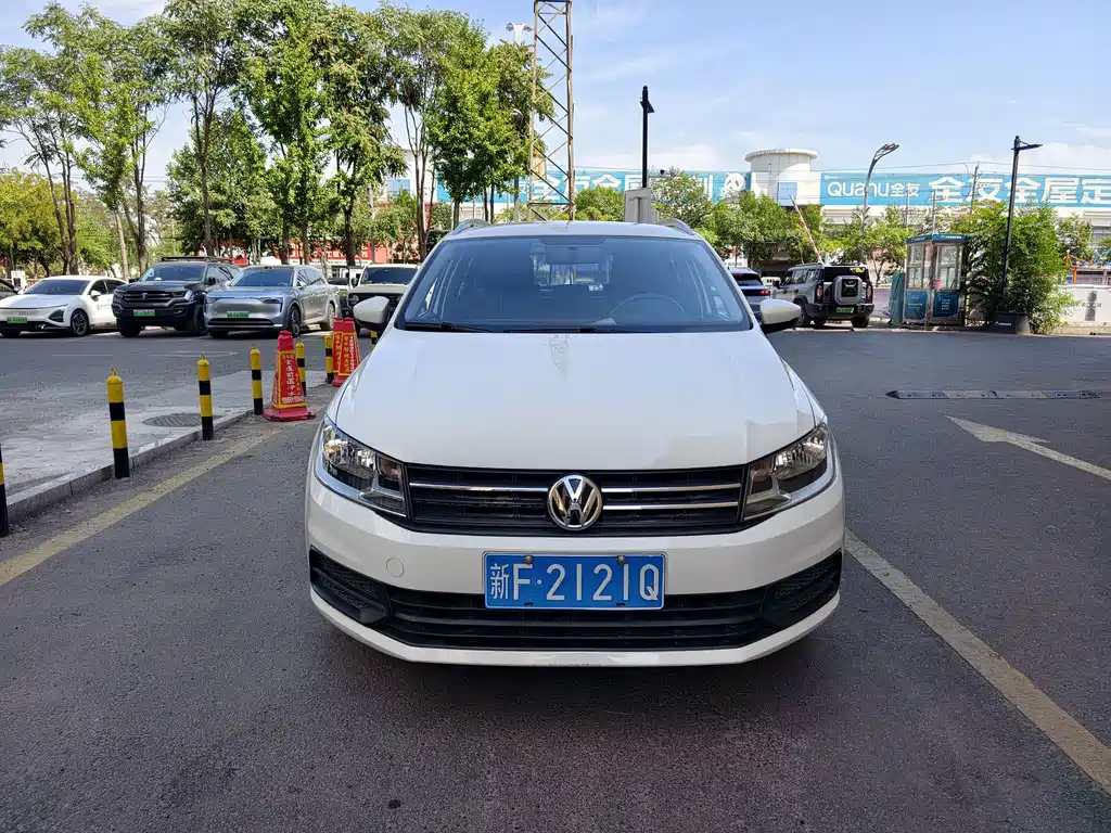 Volkswagen Santana — миниатюра 3