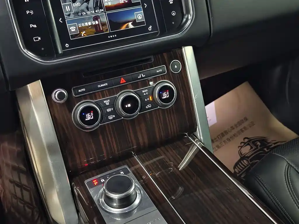 LAND ROVER RANGE ROVER