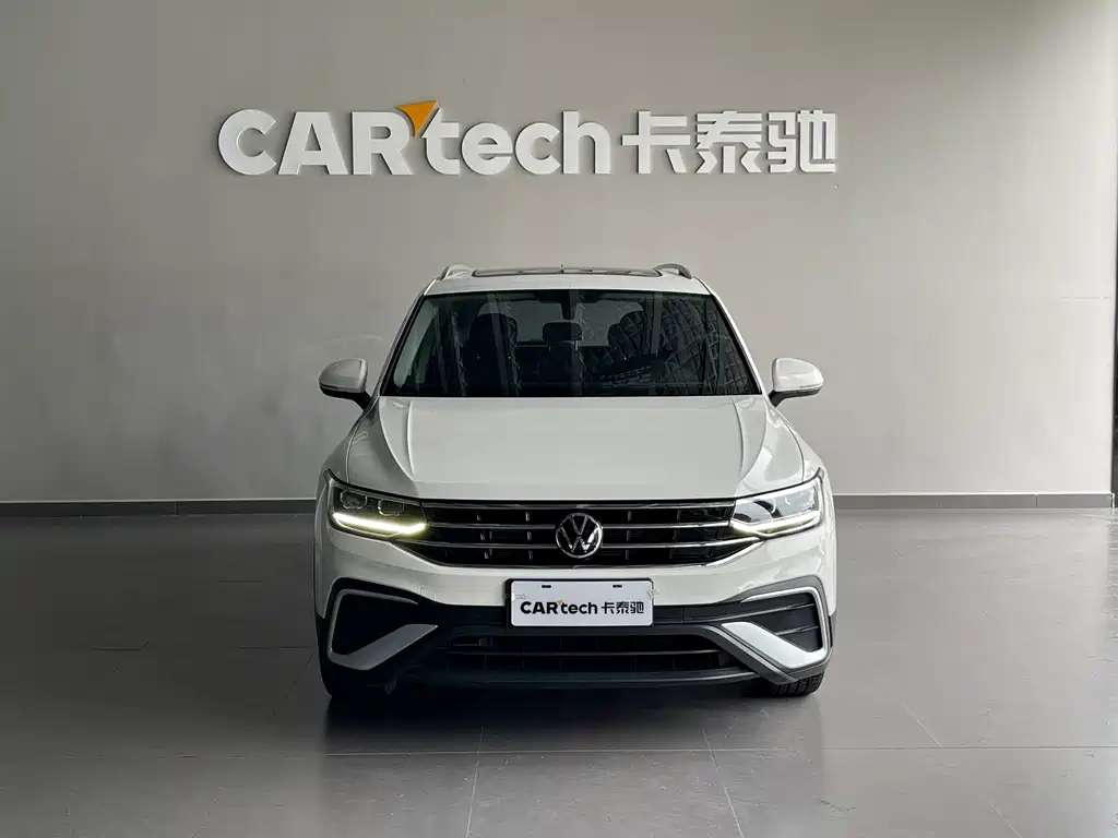 Volkswagen Tiguan L — миниатюра 2