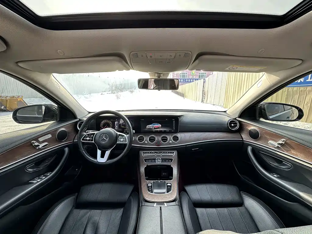 MERCEDES-BENZ E CLASS