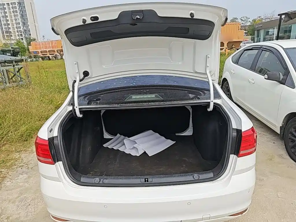 Volkswagen Lavida — миниатюра 19