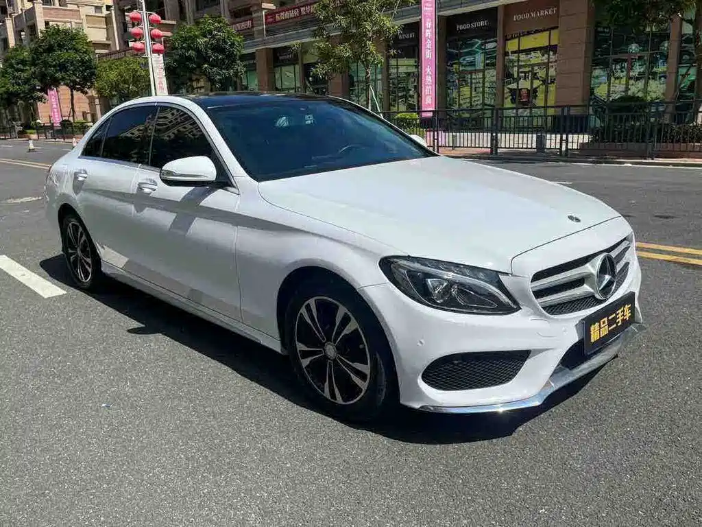 Mercedes-Benz C-Class — миниатюра 3