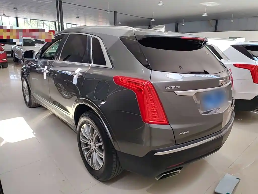 Cadillac XT5 — миниатюра 5