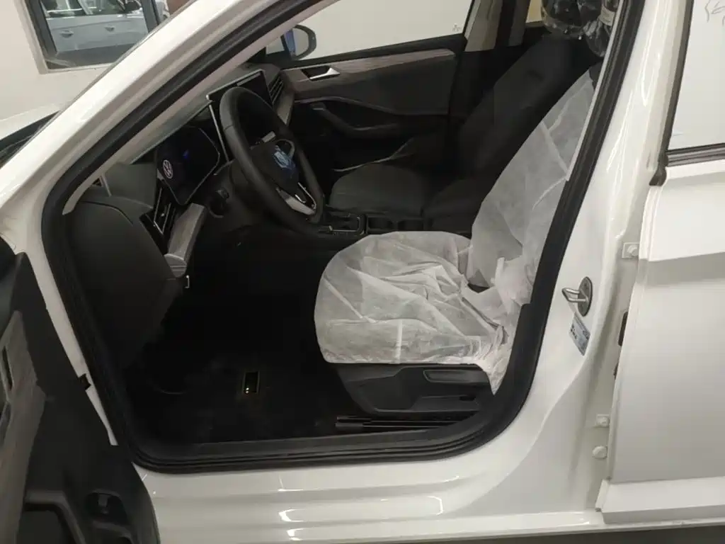 Volkswagen Sagitar — миниатюра 15
