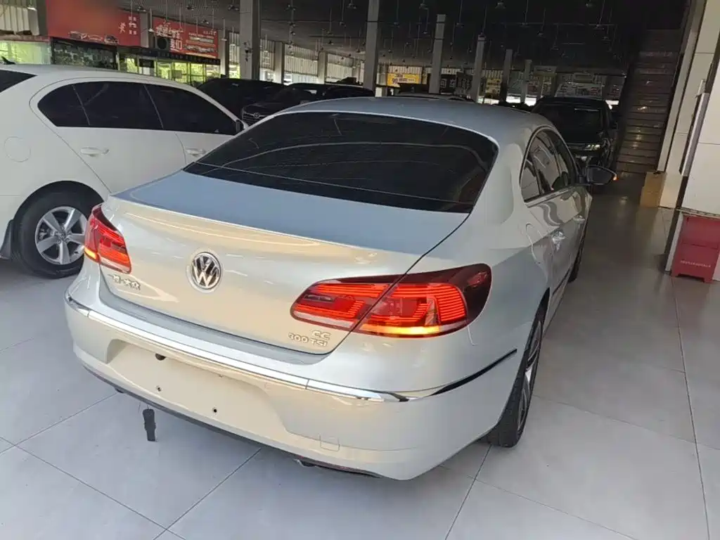 Volkswagen CC — миниатюра 7