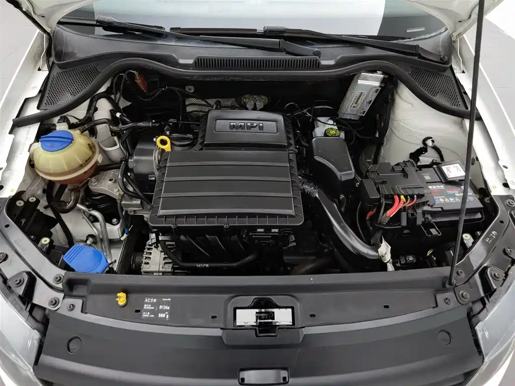 Volkswagen Polo 2018 1.5L MT