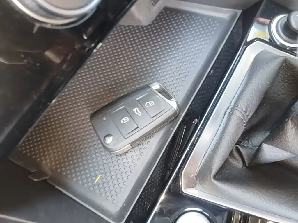 Volkswagen Sagitar — миниатюра 9