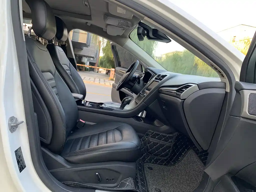 Ford Mondeo — миниатюра 15