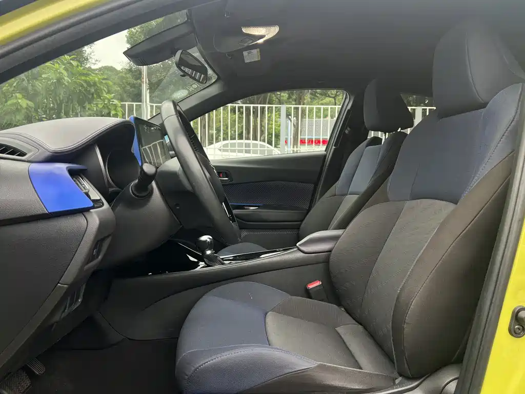 Toyota C-HR — миниатюра 14
