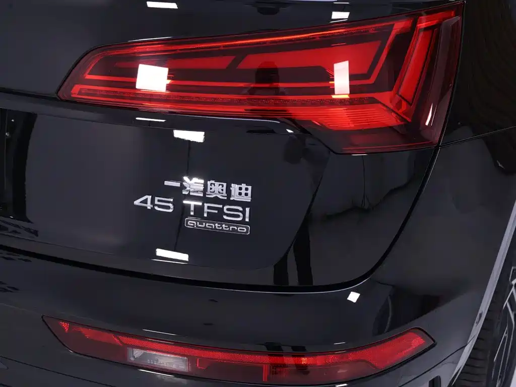 Audi Q5L — миниатюра 9