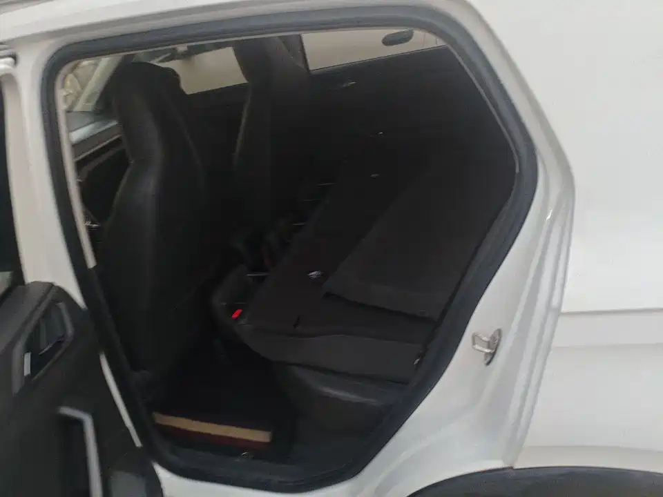 Volkswagen T-Cross — миниатюра 6