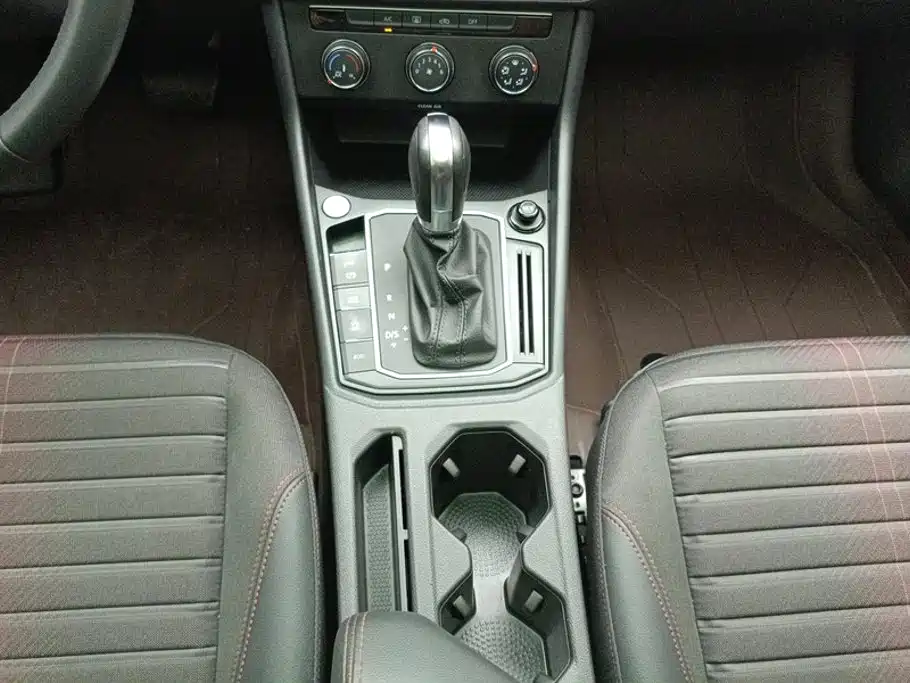 Volkswagen Lavida — миниатюра 16