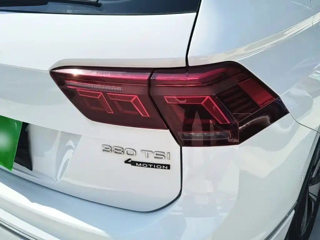 Volkswagen Tiguan L — миниатюра 8