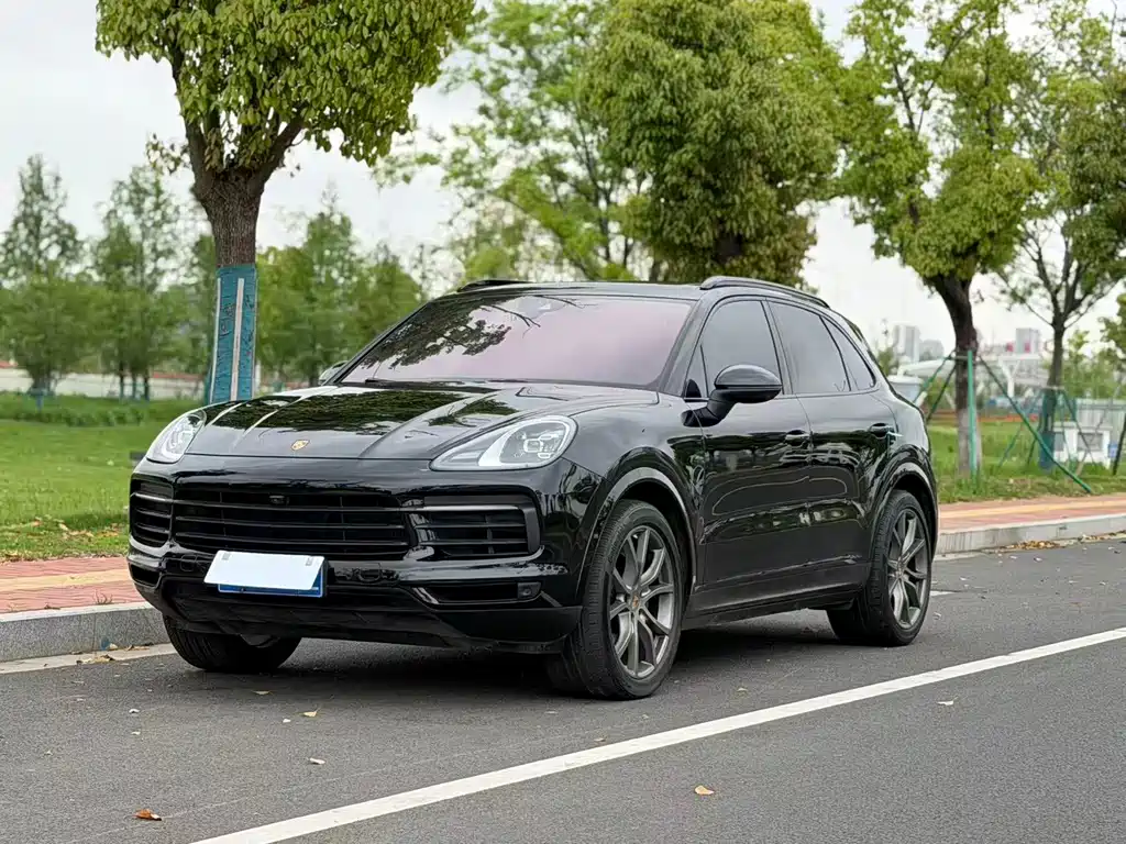 Porsche Cayenne 2023