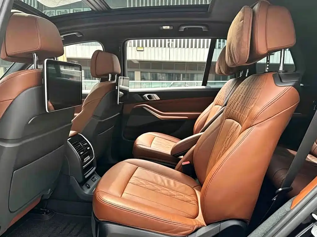 BMW X7 — миниатюра 6