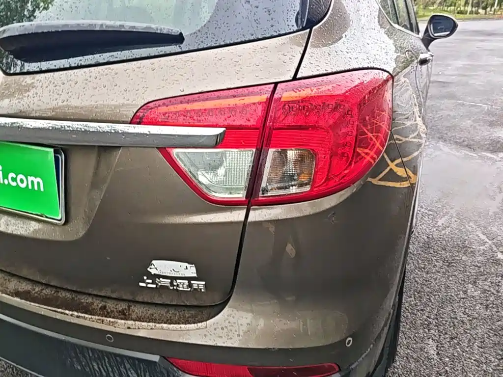 Buick Envision Plus — миниатюра 8