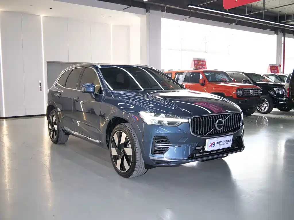 VOLVO XC60 PLUG IN HYBRID