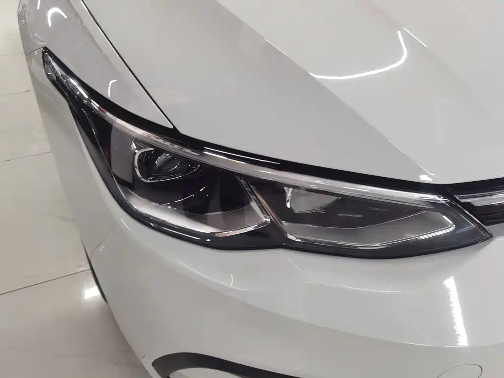Volkswagen Golf — миниатюра 19