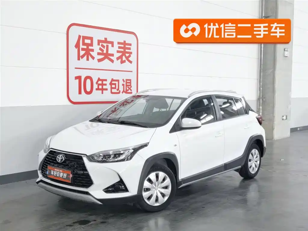 Toyota Yaris L 2021