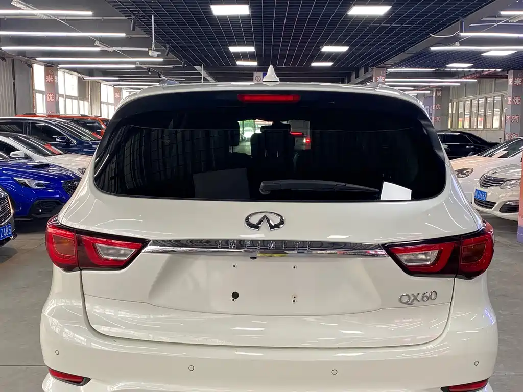 Infiniti QX60 (Import) — миниатюра 6