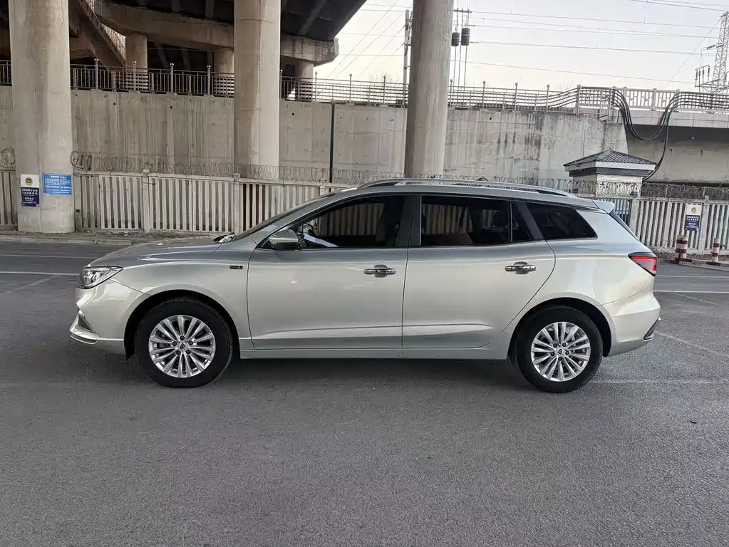 ROEWE EI5