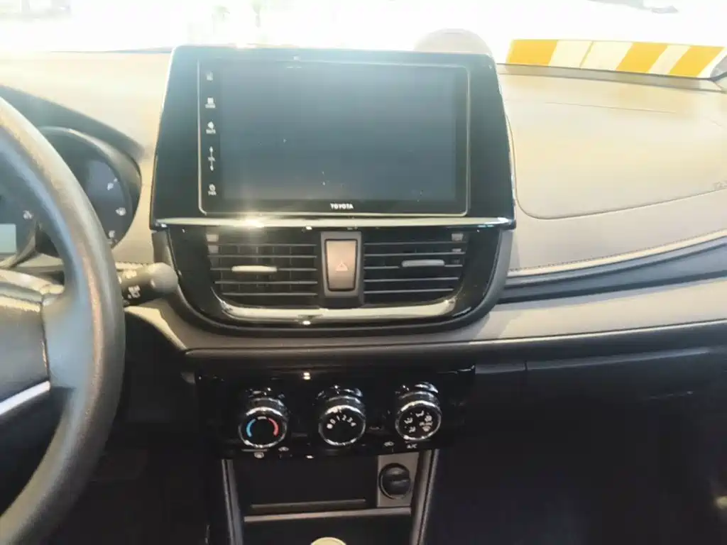 Toyota Vios FS — миниатюра 13