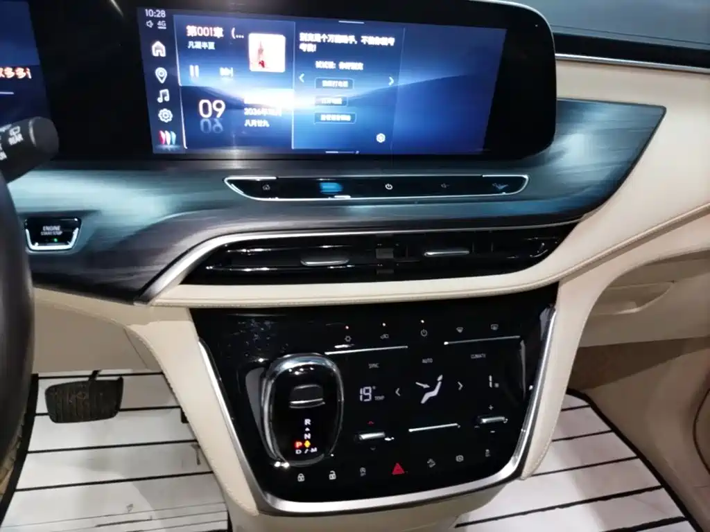 Buick GL8 — миниатюра 13