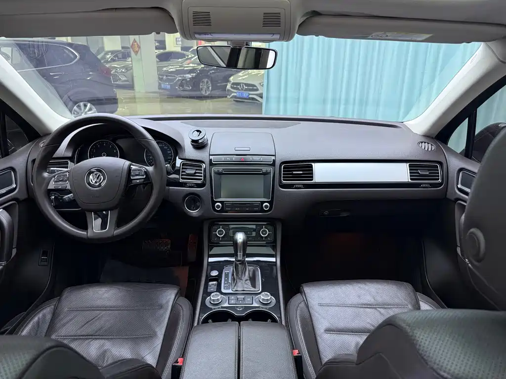Volkswagen Touareg — миниатюра 5