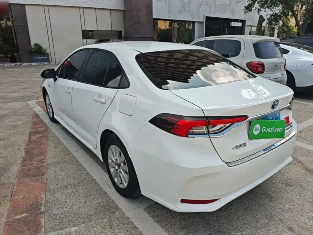 Toyota Corolla — миниатюра 5